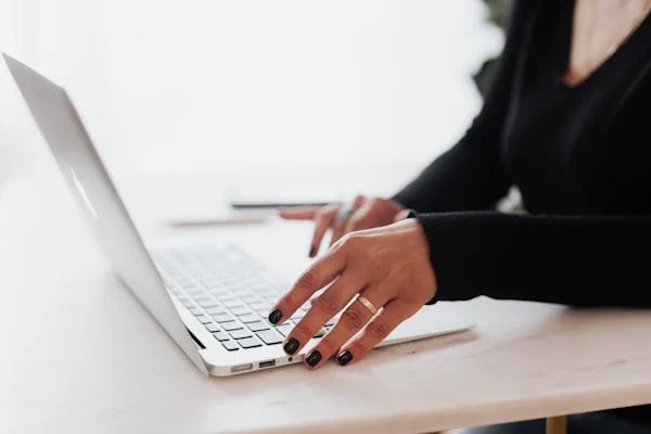 https://www.1t2.cn/news/marketweb/262337.html